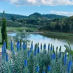 ゲストハウス Large Lakeside Near Silves - Figs On The Funcho Pedreiras (Algarve)